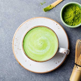 matcha latte recept