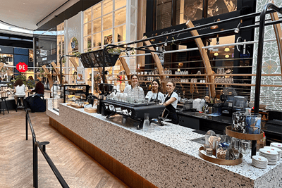 de cafe mall netherlands binnen