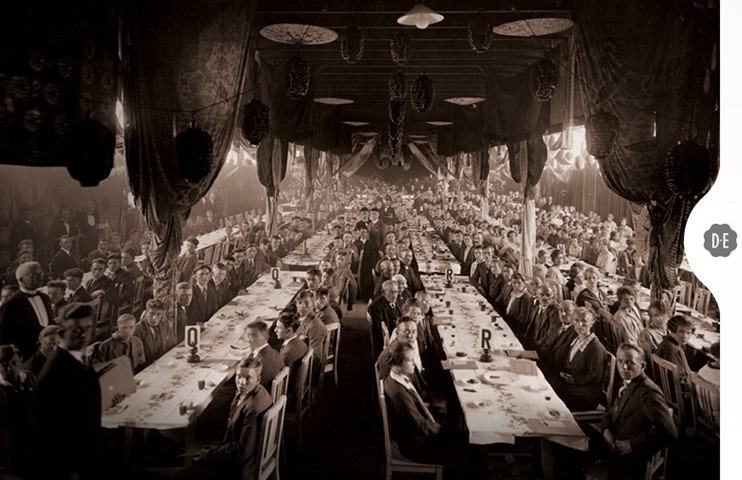 1928